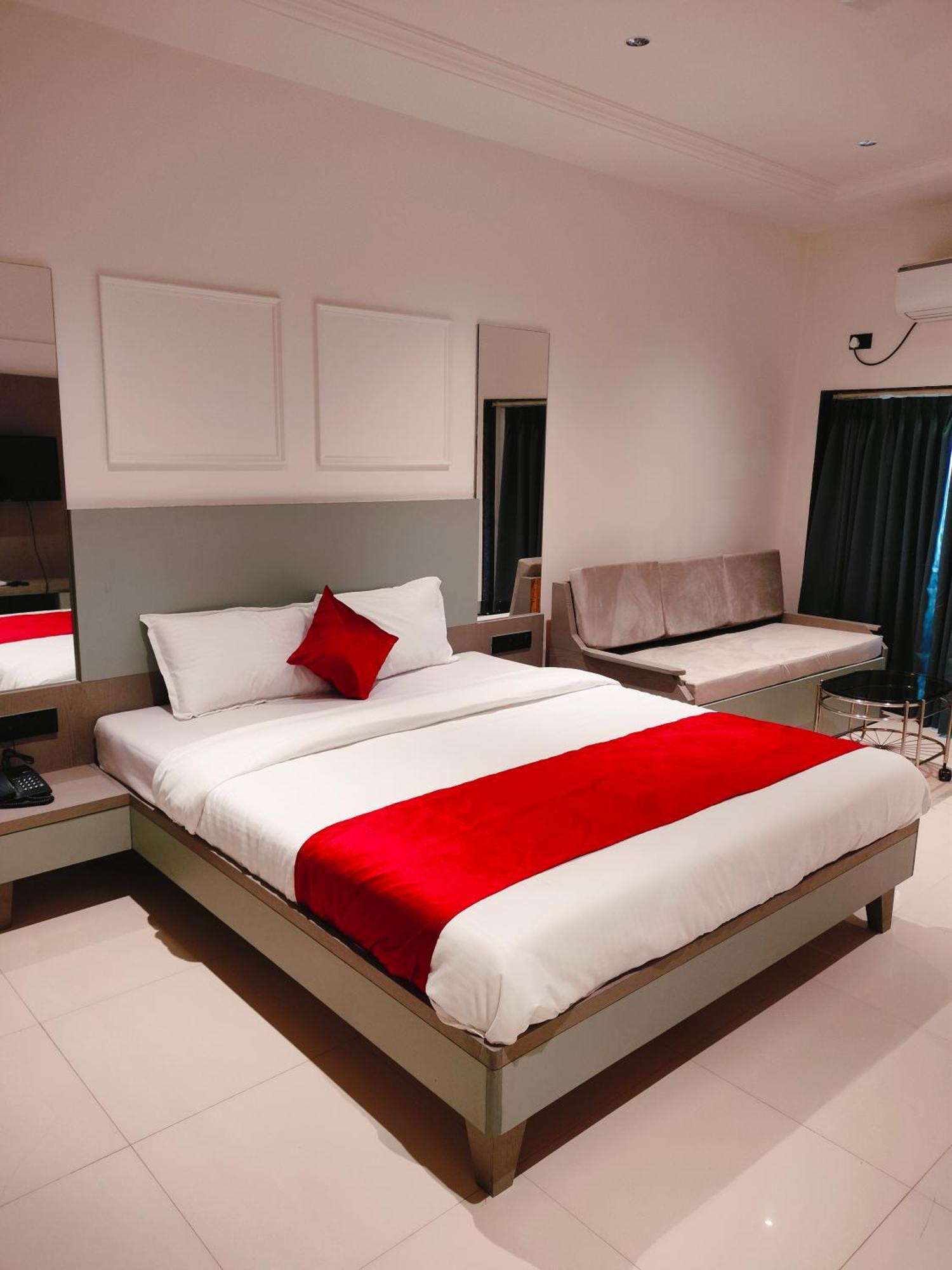 Golden Resort Igatpuri Exterior foto